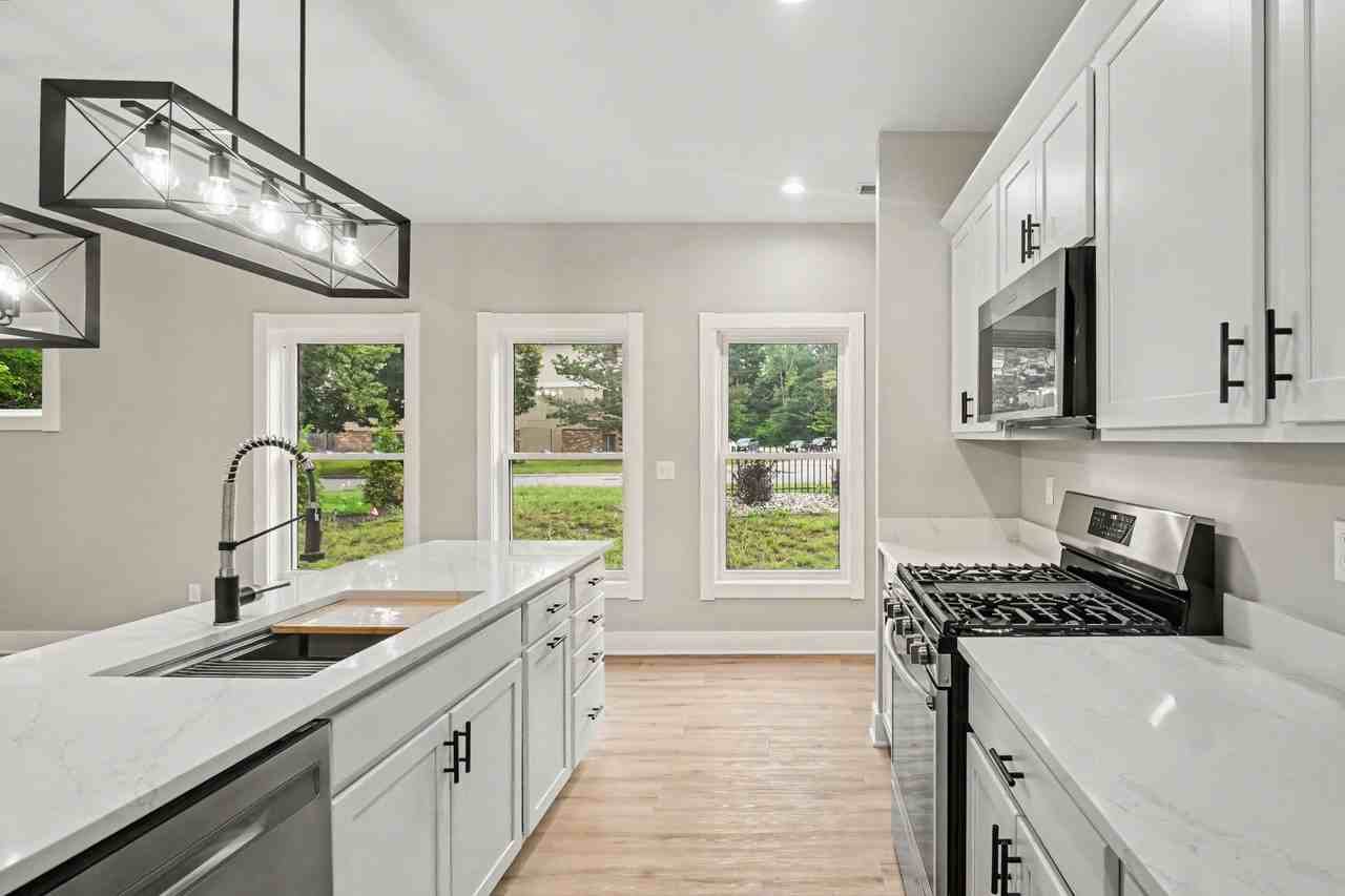 5008 Danburry Pl #5008 - Photo 5 of 20