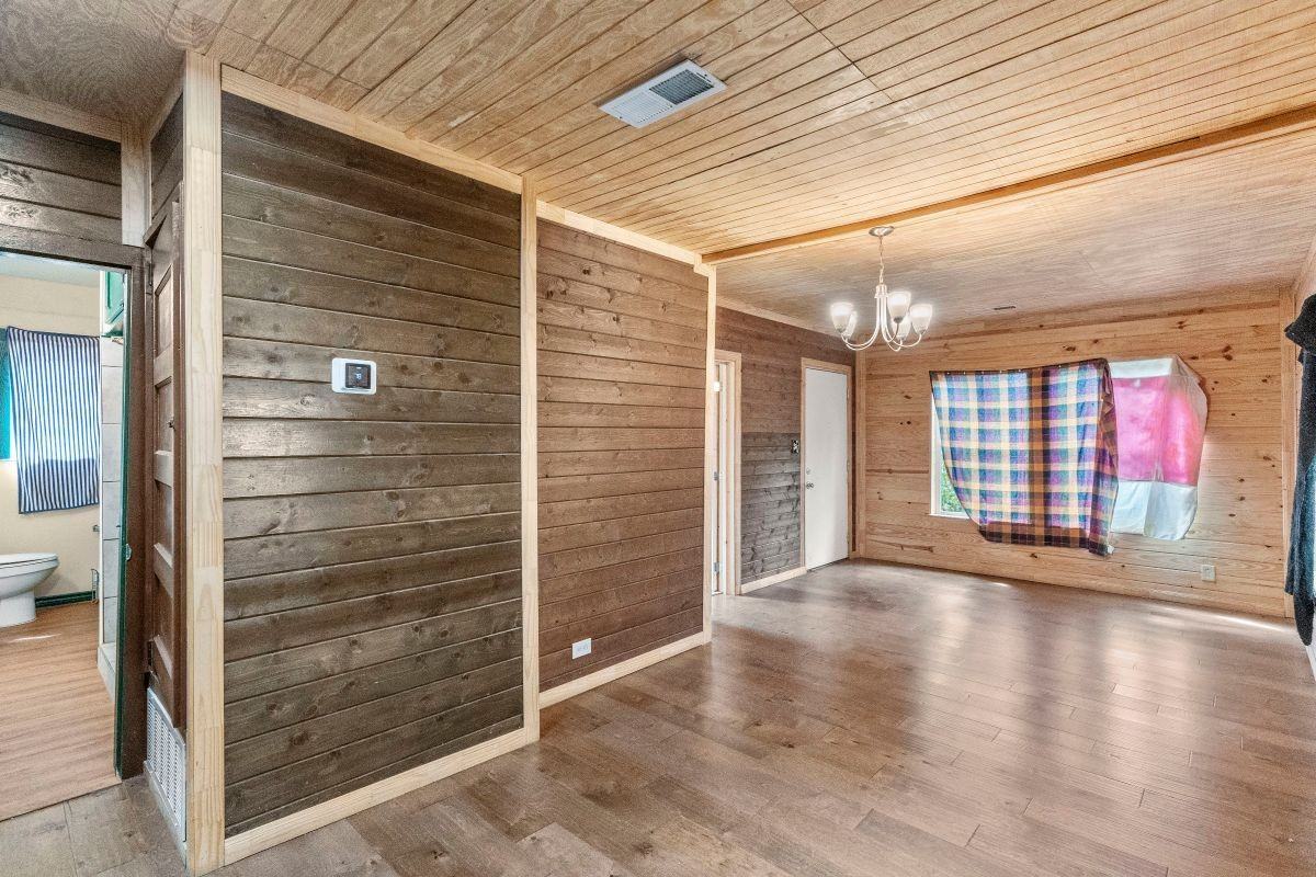 135 Nancy Pl - Photo 3 of 19
