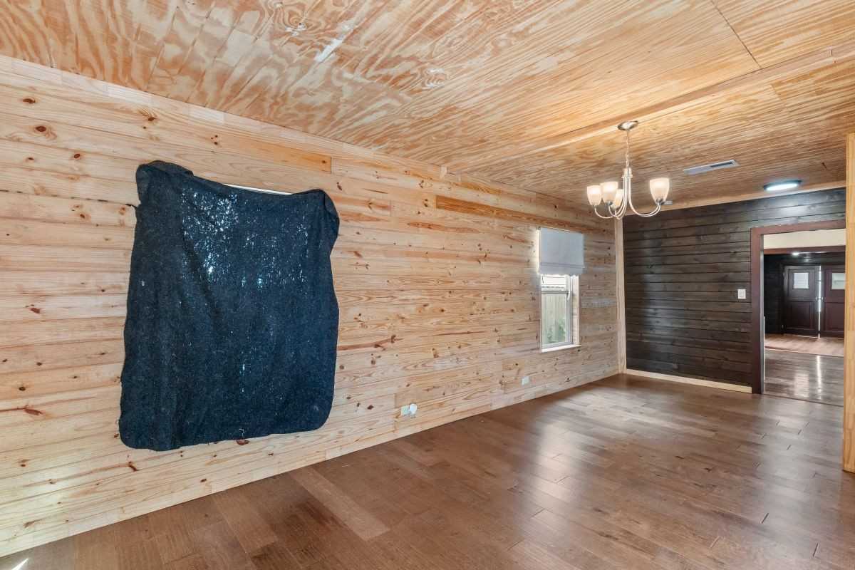 135 Nancy Pl - Photo 4 of 19