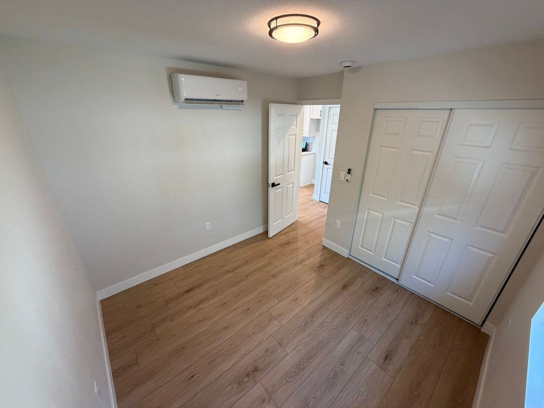 940 N Garden St - Photo 6 of 13