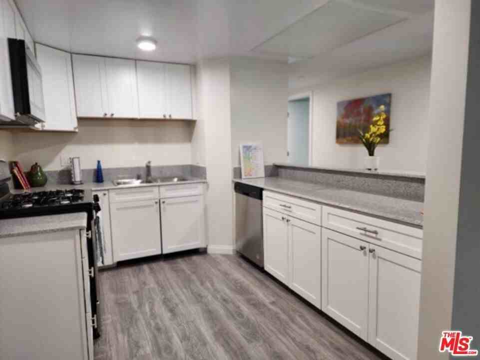 767 N Avenue 50 ##203 - Photo 6 of 10