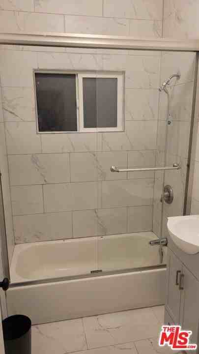 1952 S Bronson Ave - Photo 6 of 7