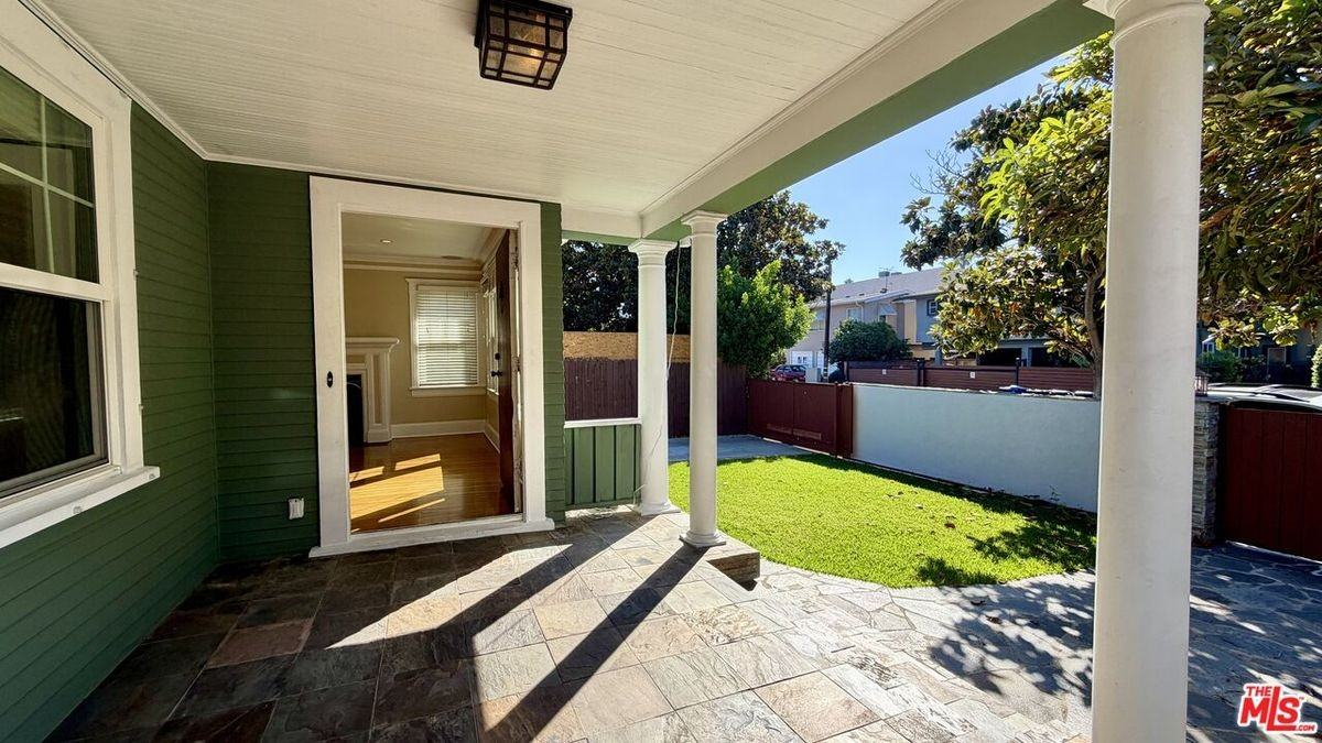6617 De Longpre Ave - Photo 4 of 26