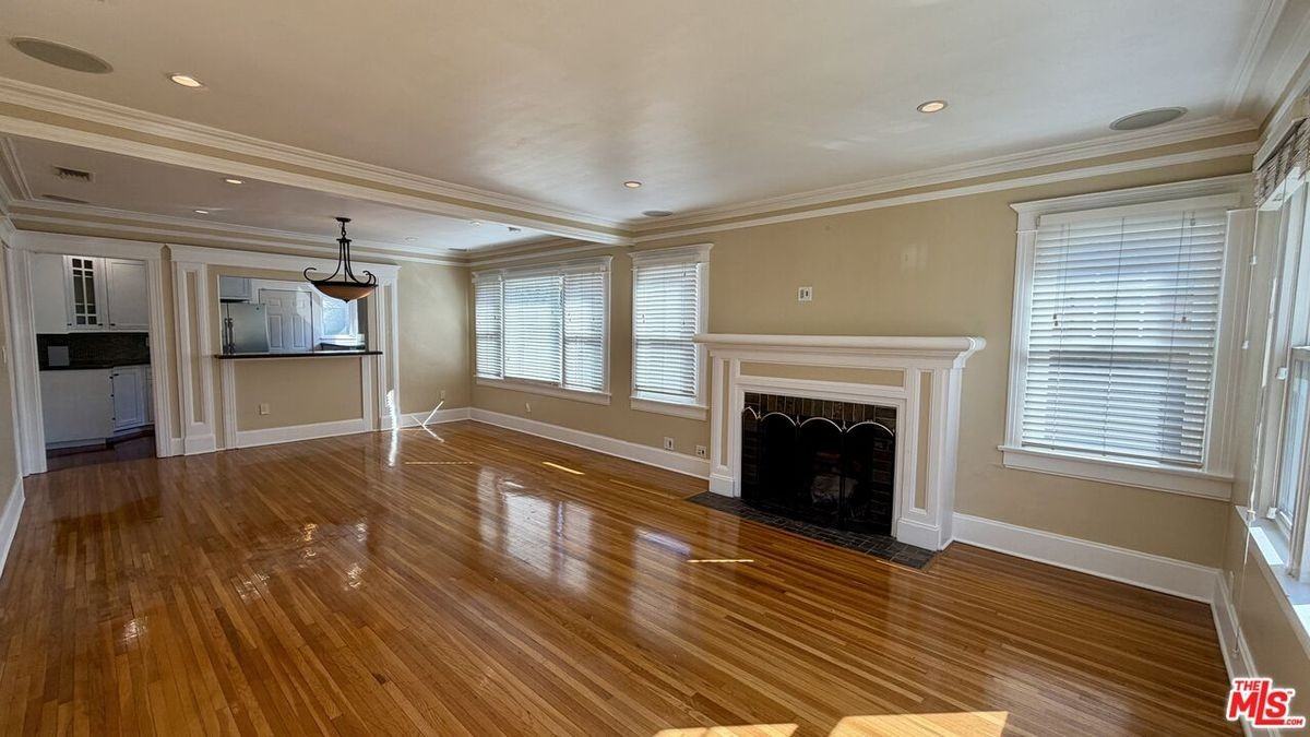 6617 De Longpre Ave - Photo 5 of 26