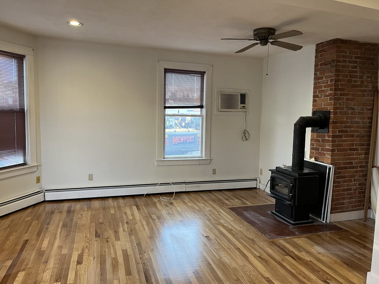 240 Hampshire St #1 - Photo 5 of 25
