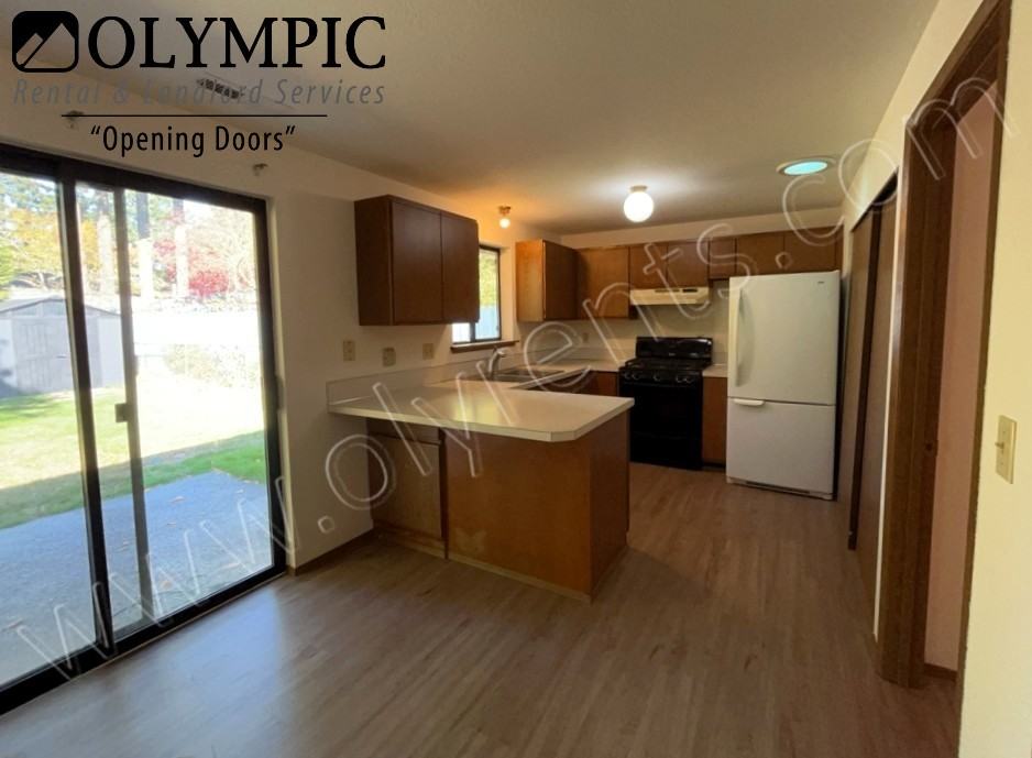 3508 Autumnwood Ct Se - Photo 7 of 15