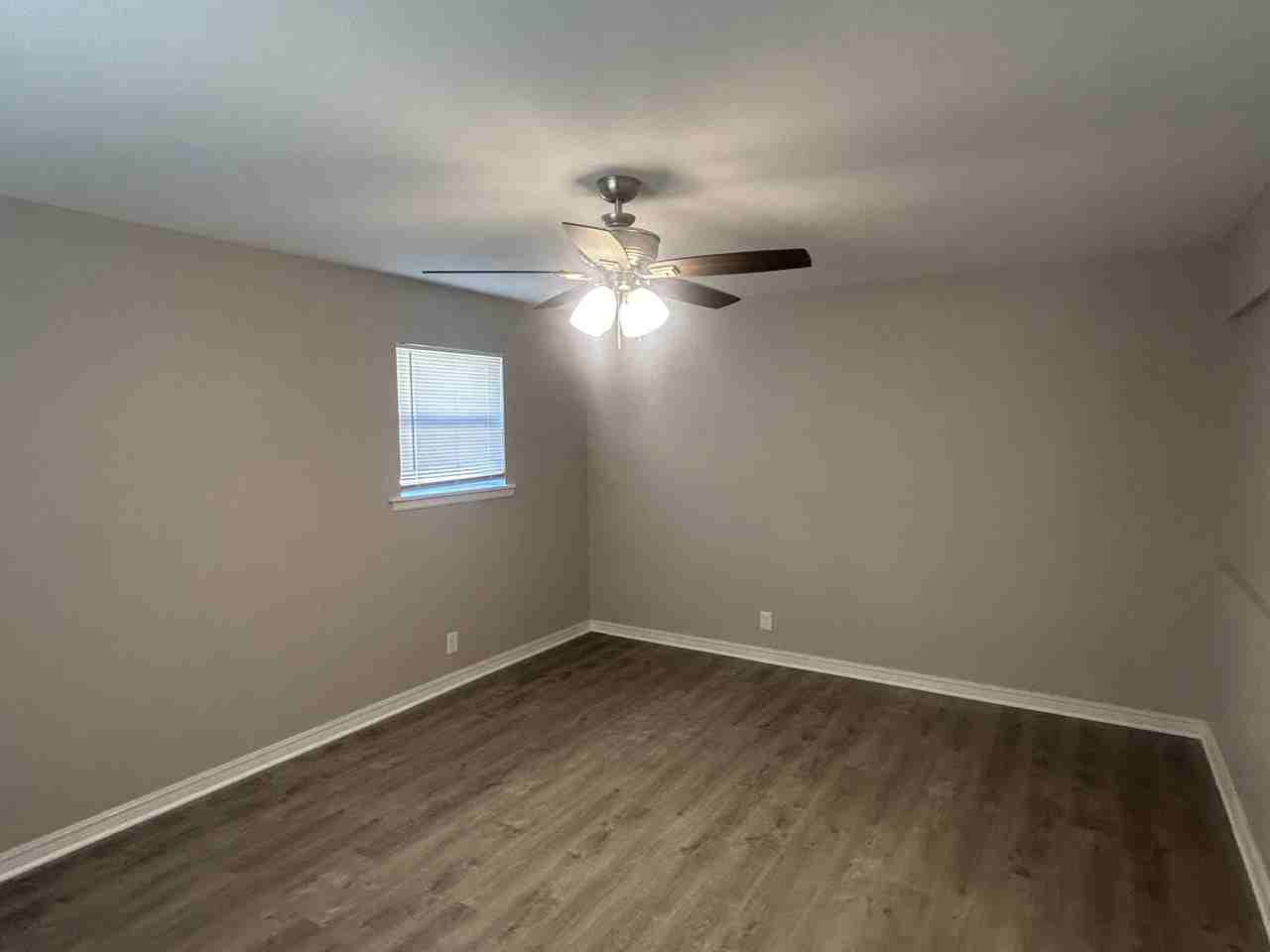 8232 E 38th St - Photo 2 of 30