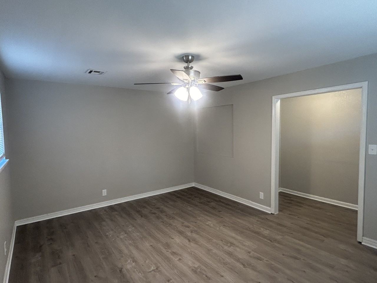 8232 E 38th St - Photo 3 of 30