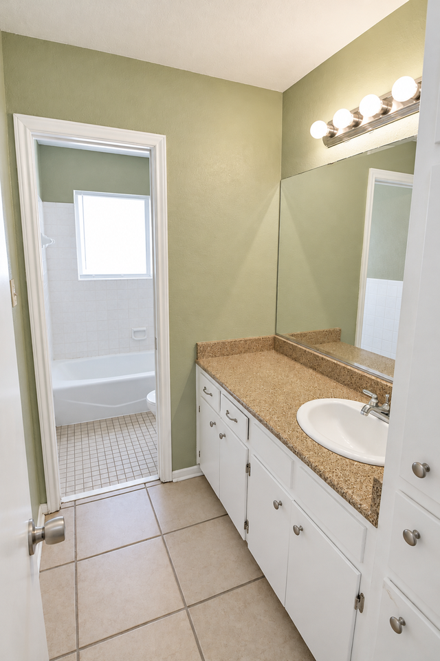 517 E 27th Ave - Photo 6 of 16