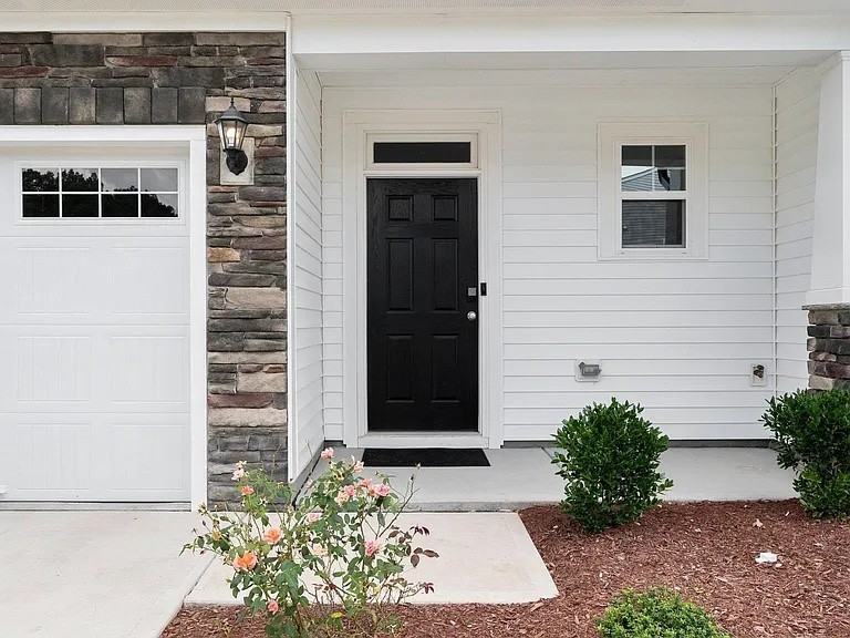 1105 Arbor Edge Ln - Photo 2 of 14