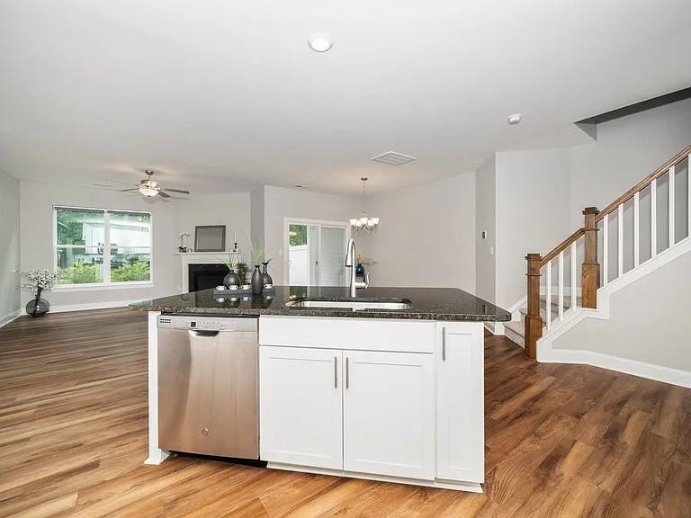 1105 Arbor Edge Ln - Photo 5 of 14