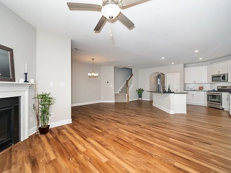 1105 Arbor Edge Ln - Photo 6 of 14