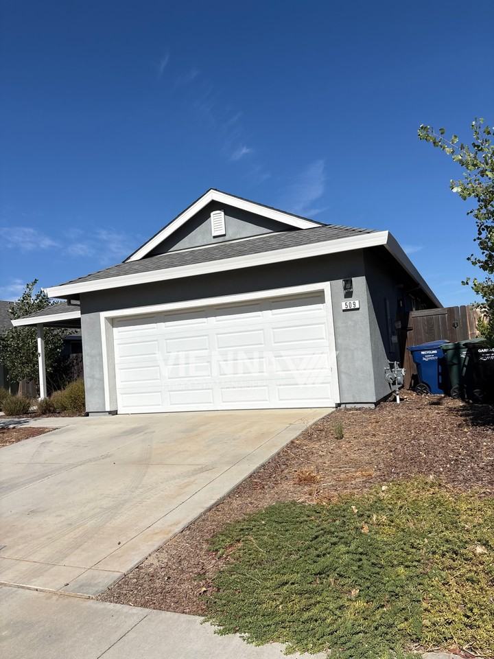 509 Fox Hunt Way - Photo 2 of 33