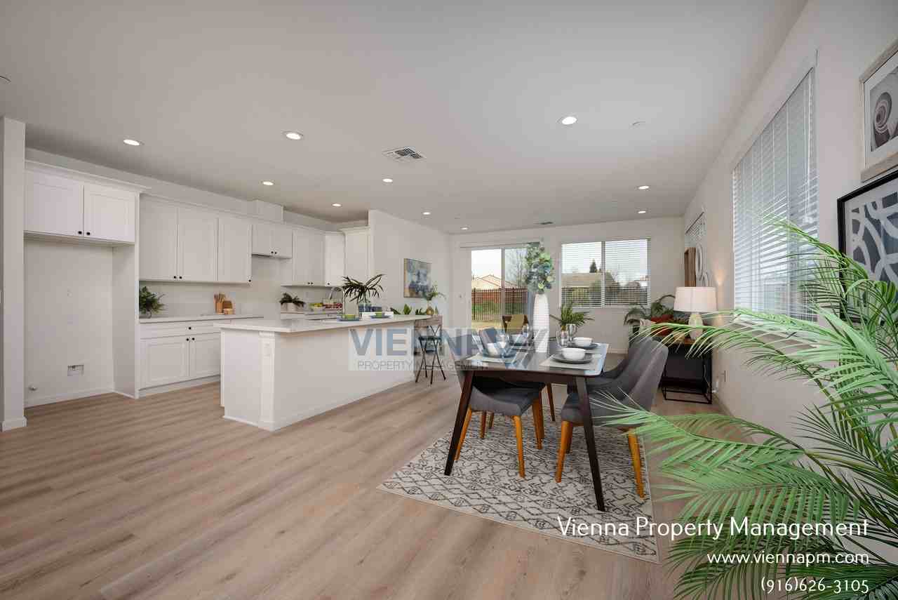 543 Fox Hunt Way - Photo 2 of 21