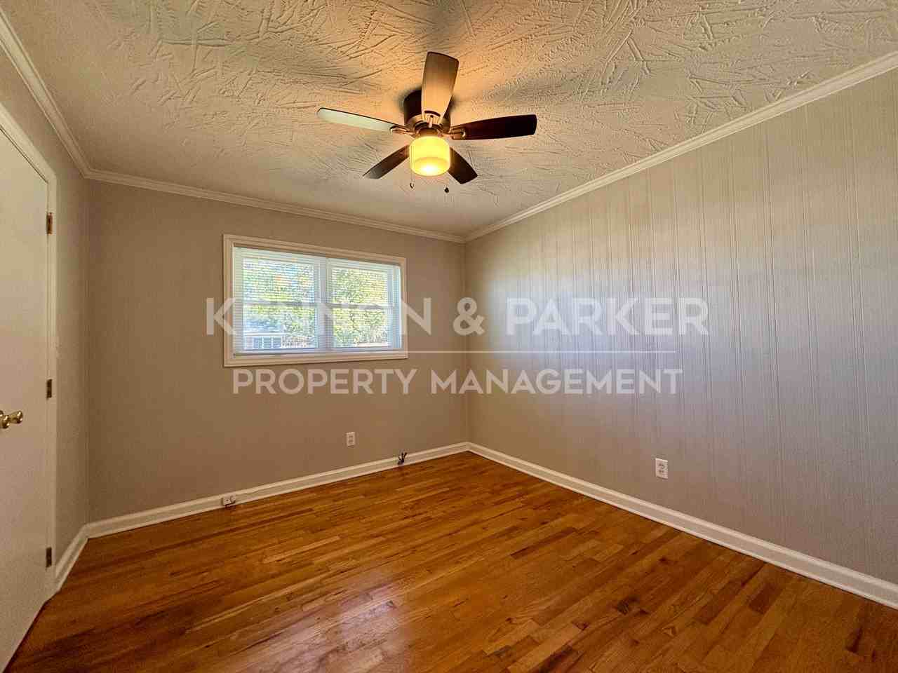 3404 Matilda Ln - Photo 7 of 15