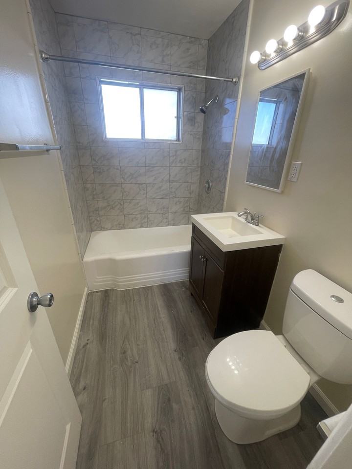 522 W Glenoaks Blvd #B - Photo 7 of 10