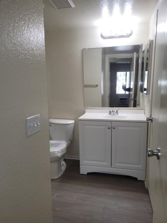 12315 Graham St #21 - Photo 6 of 11