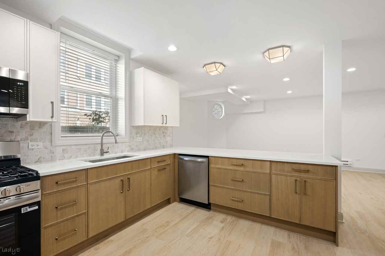 531 Hinman Ave #B0 - Photo 2 of 21