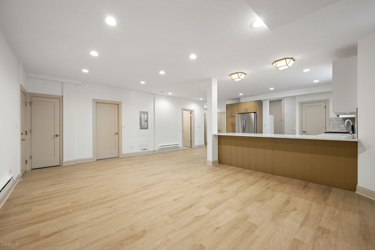 531 Hinman Ave #B0 - Photo 3 of 21