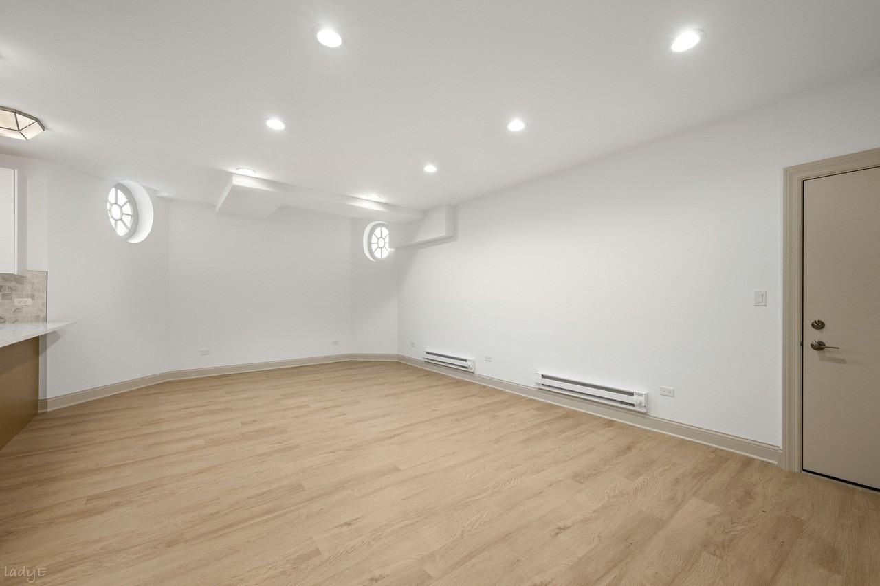 531 Hinman Ave #B0 - Photo 5 of 21