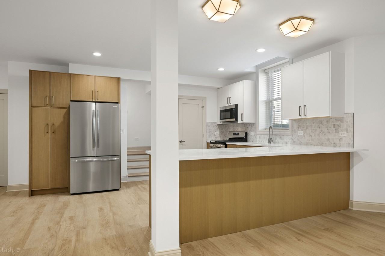 531 Hinman Ave #B0 - Photo 6 of 21