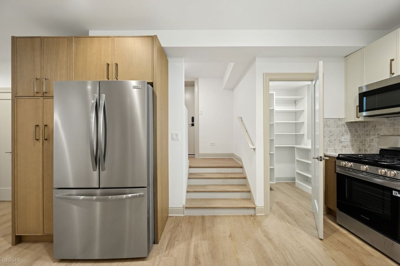 531 Hinman Ave #B0 - Photo 7 of 21