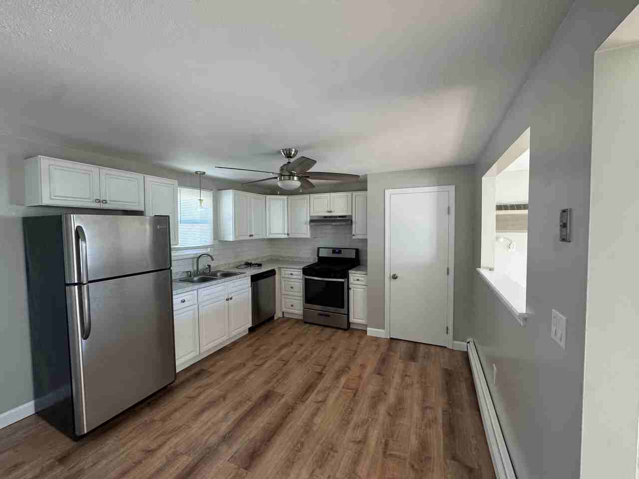 396398 Juniper St #398 - Photo 5 of 18