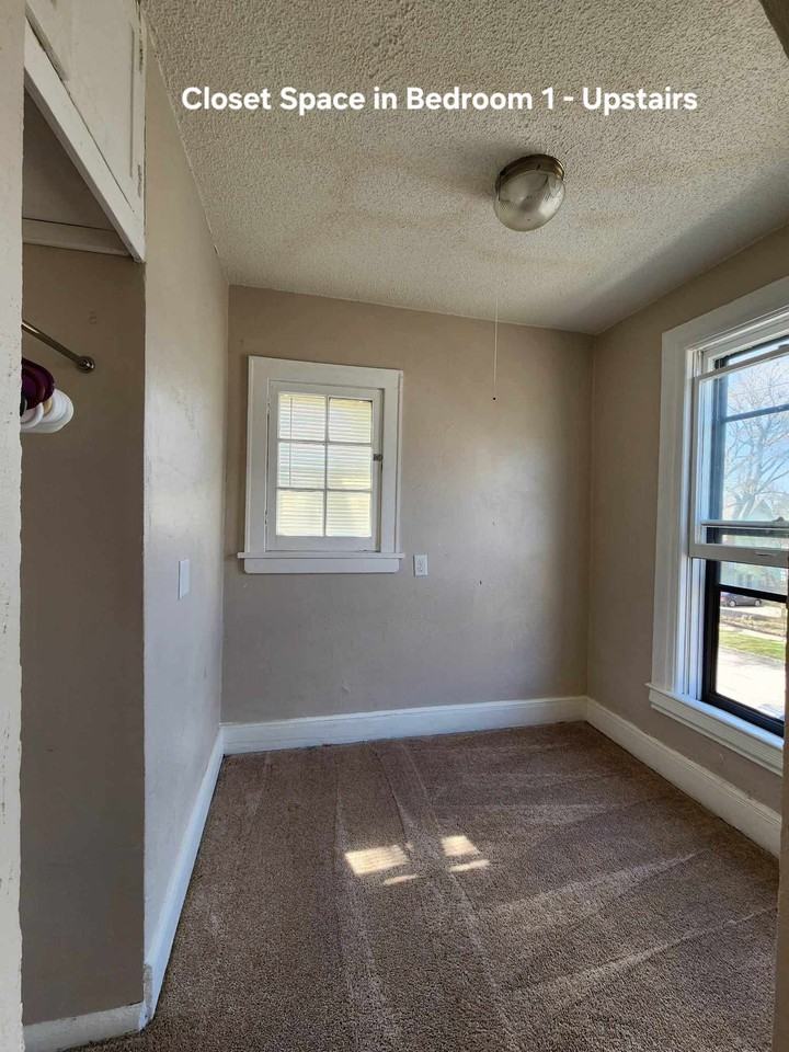 690 Conway St #2 - Photo 4 of 6