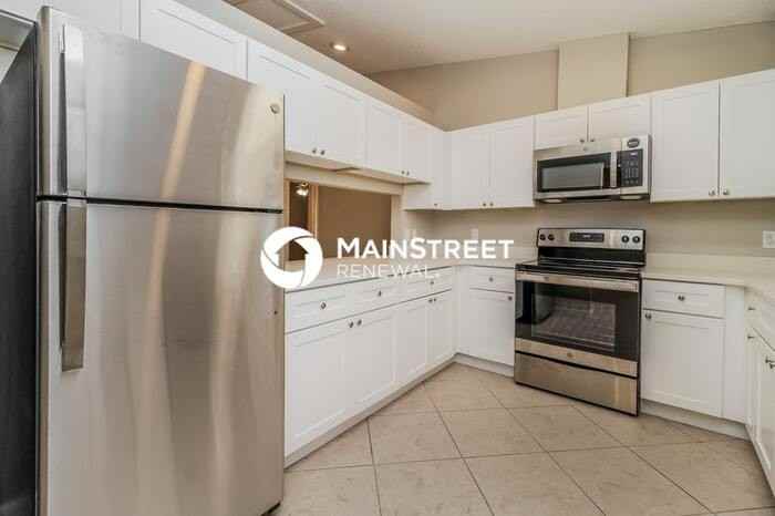 754 Bistline Ave - Photo 6 of 16