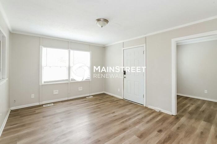 4411 N Charlotte St - Photo 2 of 16