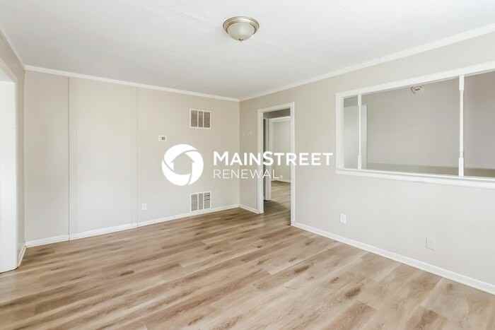 4411 N Charlotte St - Photo 4 of 16