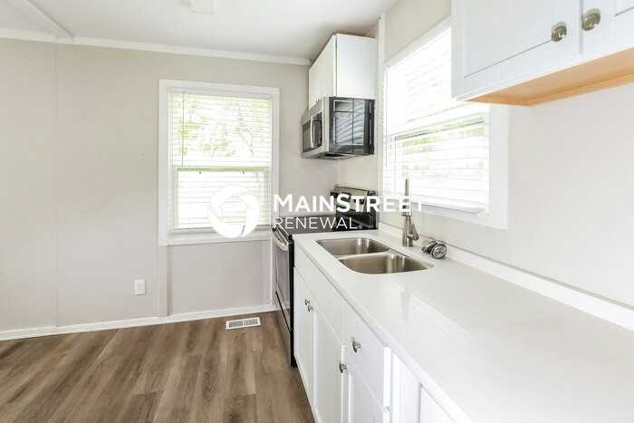 4411 N Charlotte St - Photo 7 of 16