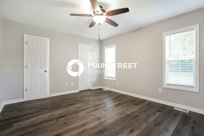 510 Southampton Dr - Photo 7 of 16