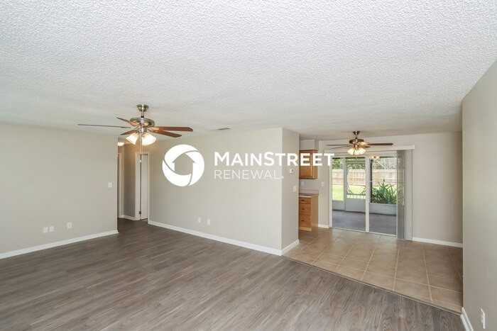 655 Alhambra Rd Se - Photo 4 of 16