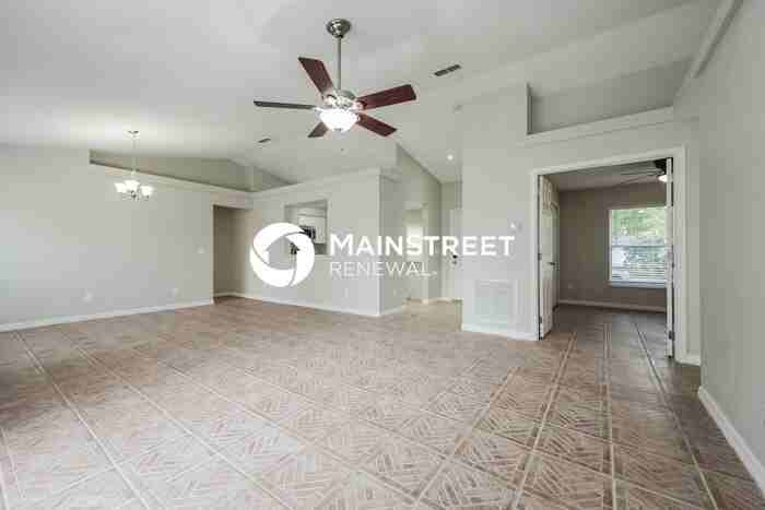 10703 Crescendo Loop - Photo 2 of 16