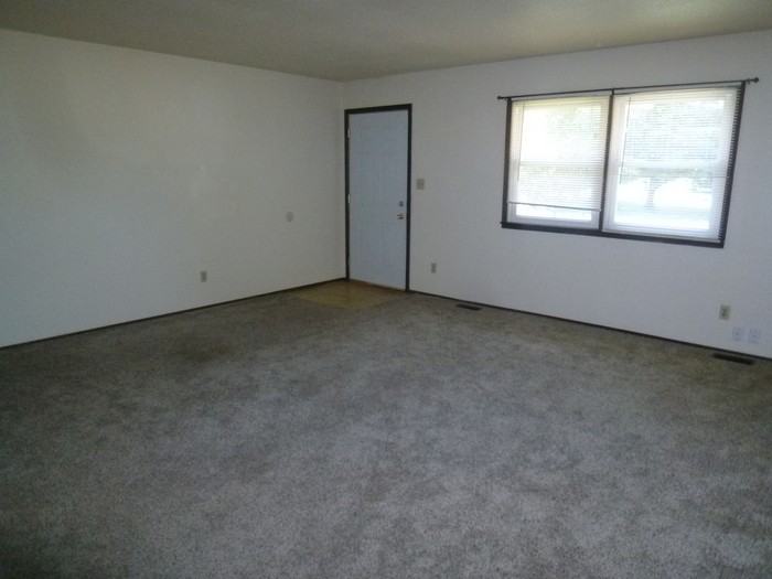 4214 E 77th Ave #4214 - Photo 4 of 9