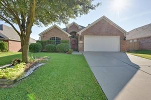 featured image of 1305 Fox Glen Trl