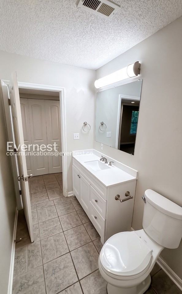 213 Alpine Dr #C - Photo 7 of 17