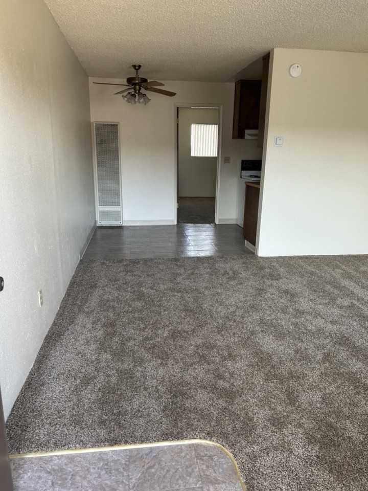 1121 Lloyd Street - Photo 4 of 12