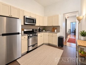 294 Harman St #1RF - Photo 1 of 1