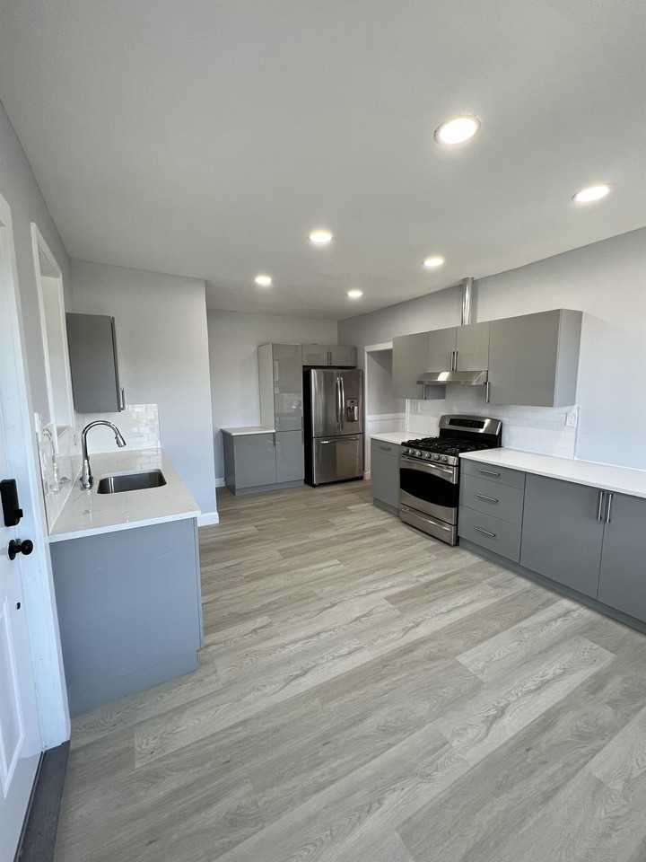 168 Maple St. - Photo 2 of 11