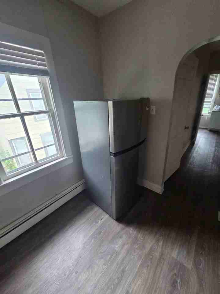 411 Barney Street - Photo 5 of 15