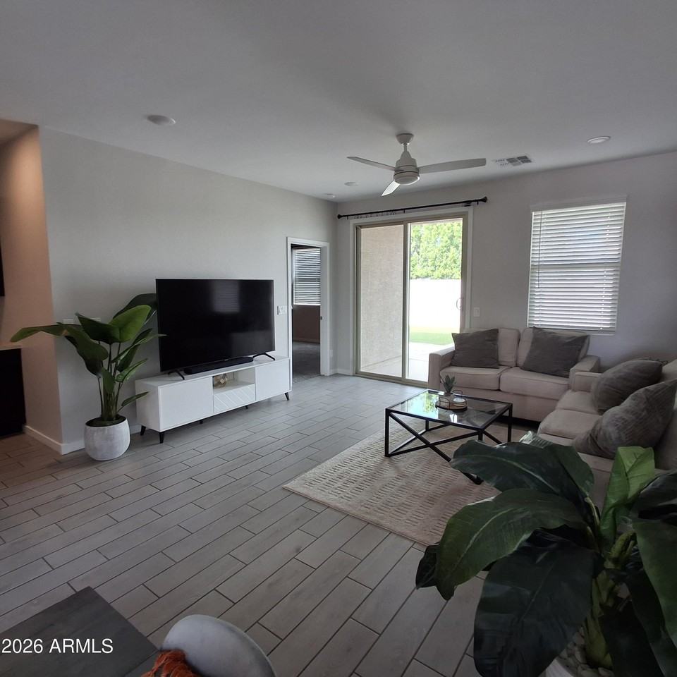 40366 W Sunland Dr - Photo 7 of 29
