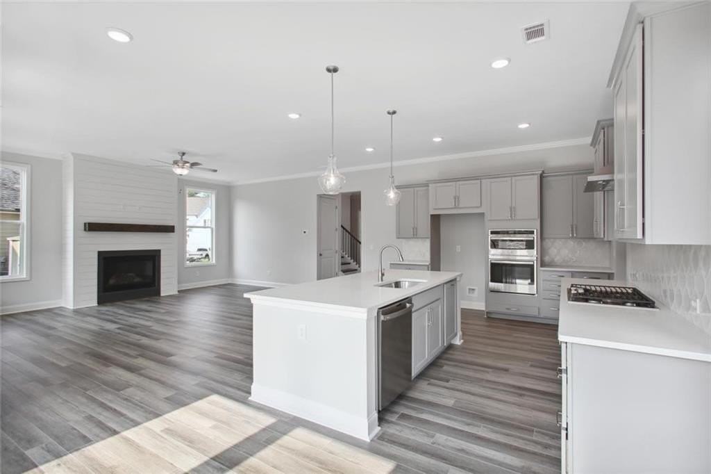 644 Stoneview Dr - Photo 7 of 32