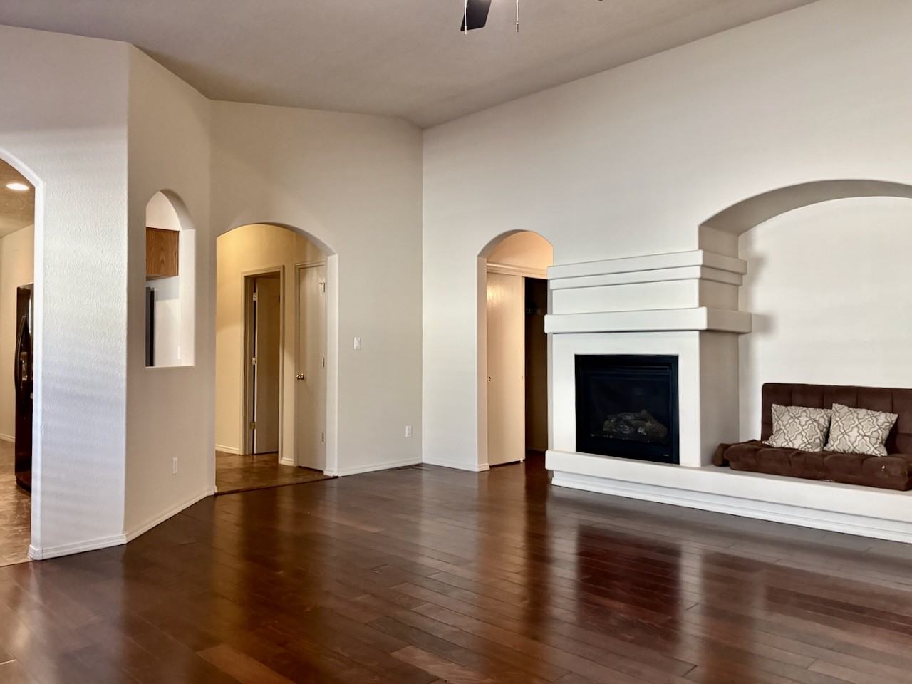 6227 Nueva Espana Rd Nw #1 - Photo 4 of 38