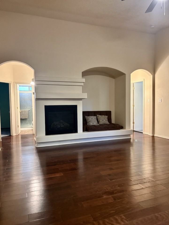 6227 Nueva Espana Rd Nw #1 - Photo 5 of 38