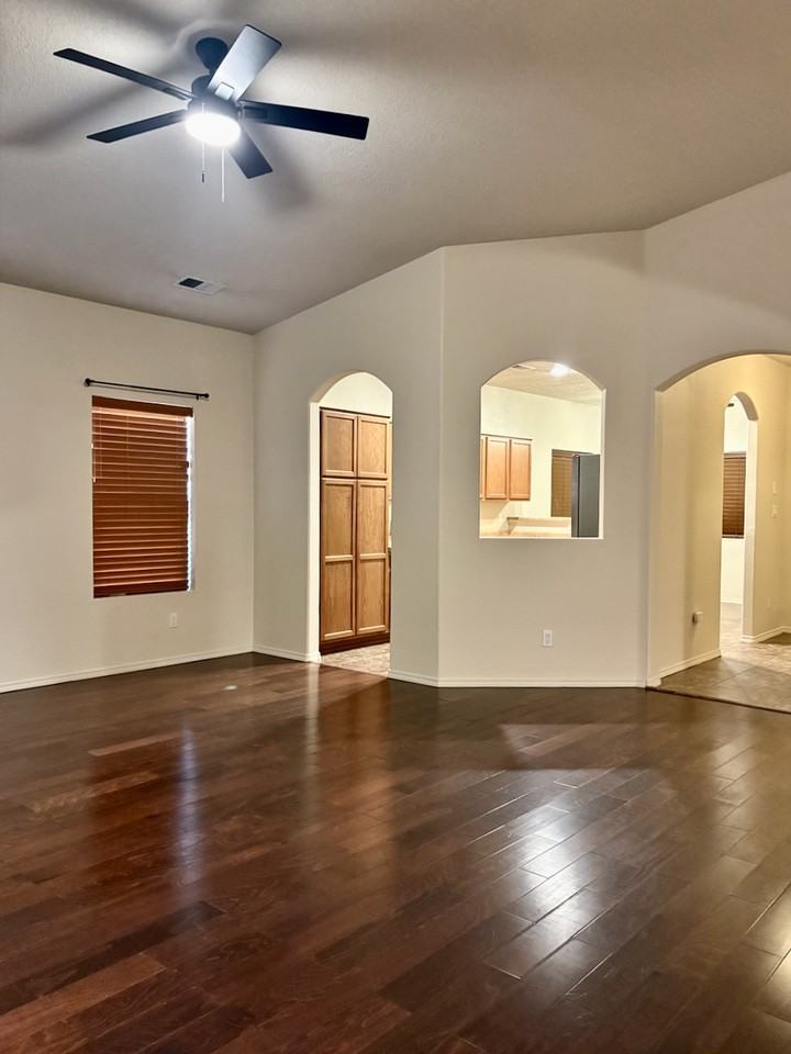 6227 Nueva Espana Rd Nw #1 - Photo 7 of 38