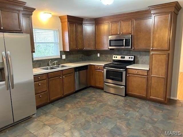 724 Clarence Dr - Photo 4 of 20
