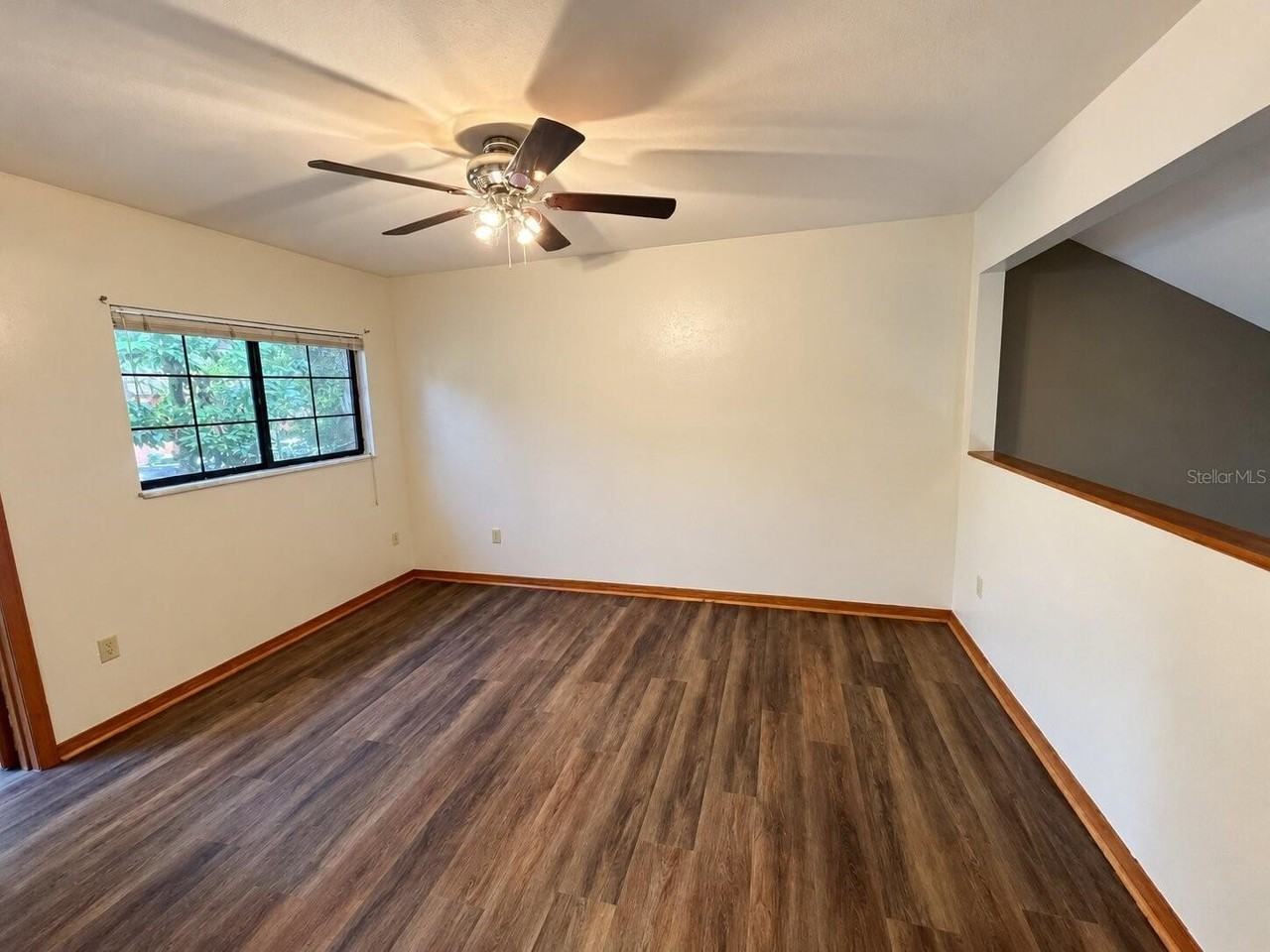 816 Sw 55th Ter - Photo 3 of 11