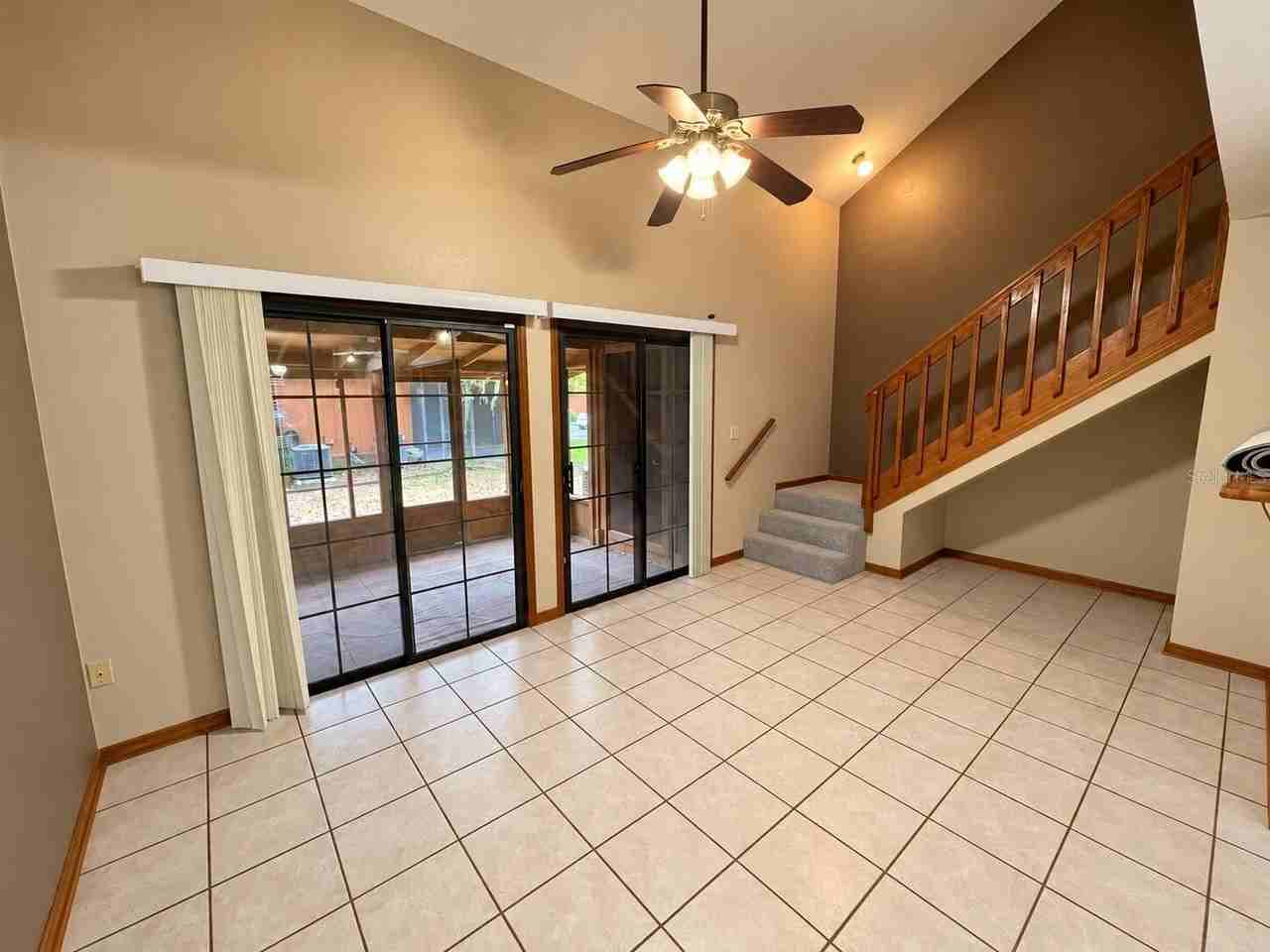816 Sw 55th Ter - Photo 4 of 11